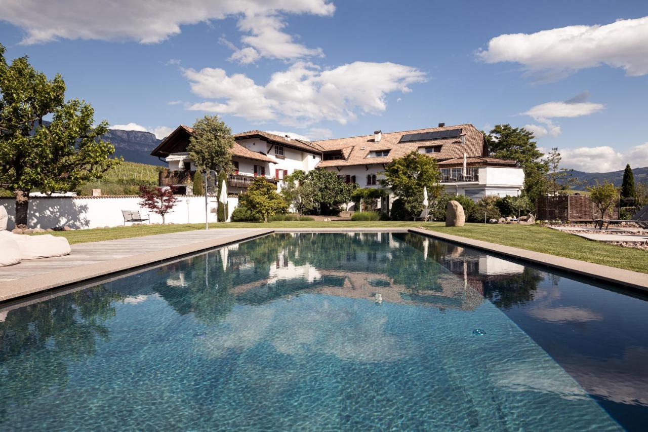 Ebnerhof Bed & Breakfast Appiano Sulla Strada Del Vino Bagian luar foto